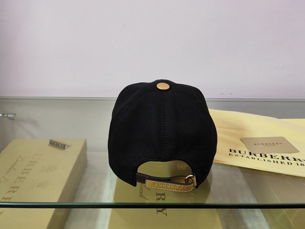 ブランド帽子側面デザイン